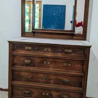 Cassettiera con specchio 