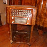 Radio con giradischi LESA anni '40