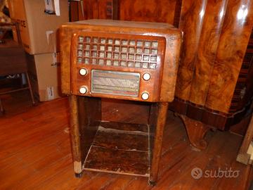 Radio con giradischi LESA anni '40