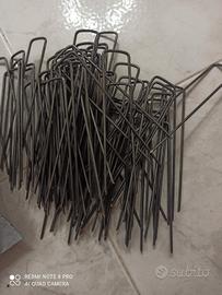 picchetti pacciamatura 