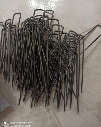 picchetti pacciamatura 