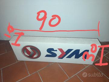 Insegna luminosa Sym 