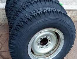gomme e cerchi toyota bj 40
