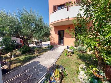 Villa di 92 m² con 3 locali e box auto a Petriano