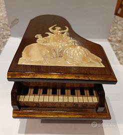 Pianoforte porta gioie con decoupage 