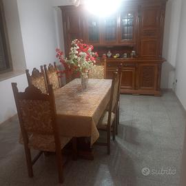 Camera da pranzo in legno massello ecc. 