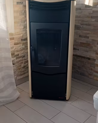 stufa a pellet idro  Nordica extraflame