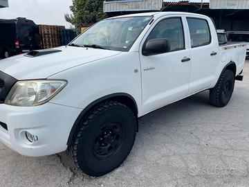 Toyota Hilux 2.5 D-4D 4WD 4p. Double Cab 4x4
