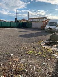 MAGAZZINO CON PIAZZALE Via Aurelia - LUNI