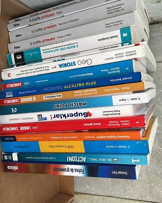 Libri 1 e 2 anno liceo linguirstico