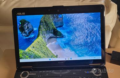 Laptop i7  Asus windows 11prof   su ssd 