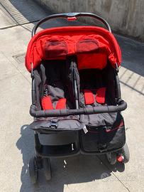 Passeggino doppio nero e rosso