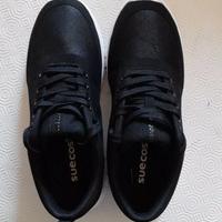 Scarpa sportiva Unisex Numero 38 Nero Suecos