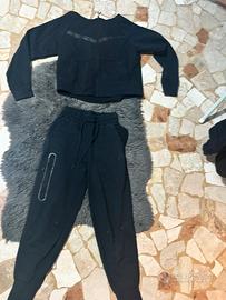 Tuta nike tech vend