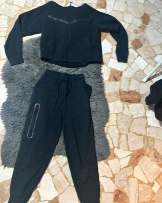 Tuta nike tech vend