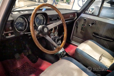 Alfa romeo nuova giulia super 1300