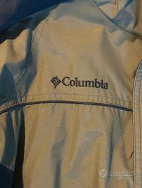 piumino marca COLUMBIA