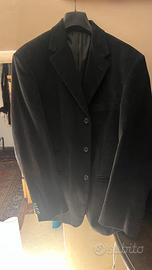 Giacca Burberry in lanacon fodera in 100% rayon.