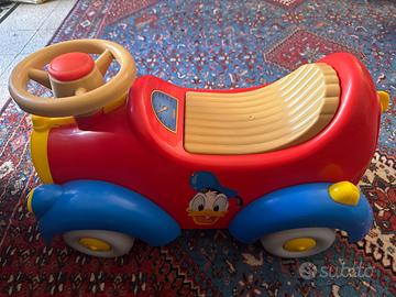 Automobile cavalcabile bambino 313 paperino