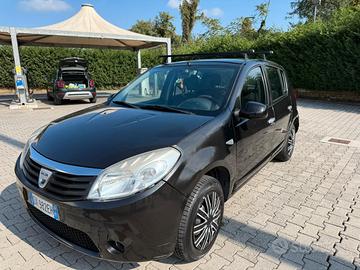 DACIA SANDERO 2009