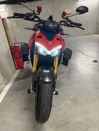 Ducati Streetfighter V4 S