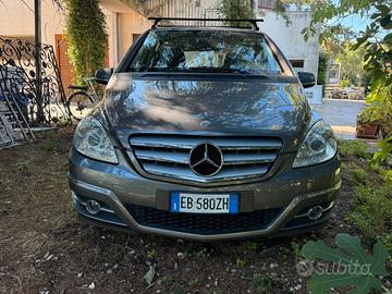 Mercedes B180
