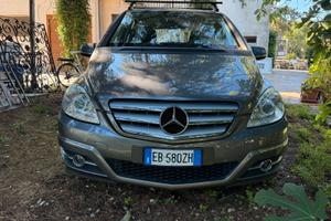 Mercedes B180