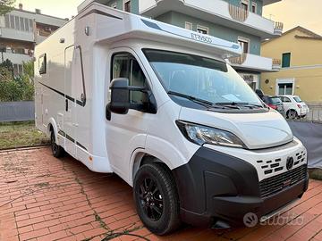 Camper semintegrale Etrusco T 6.9 SB