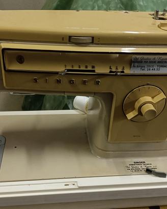 Macchina da cucire portatile 