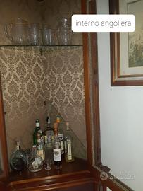 credenza ed angoliera in stile