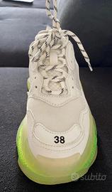Balenciaga Triple S come nuove