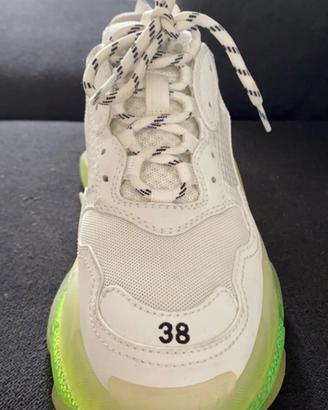 Balenciaga Triple S come nuove