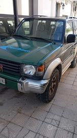 Mitsubishi pajero