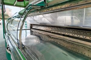 CARRELLO AD USO COMMERCIALE