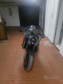 KTM SUPERDUKE 1390 R - 2024