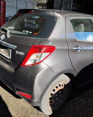 PER uso RICAMBI - toyota yaris 3 serie xp130