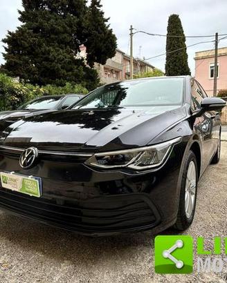 VOLKSWAGEN Golf 8 LIFE