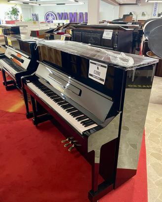 PIANOFORTE VERTICALE YAMAHA YM10 NERO