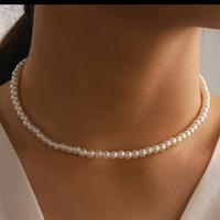 Elegante collana girocollo