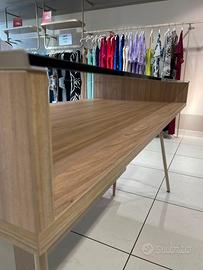 Tavolo espositore negozi uffici cabine armadio