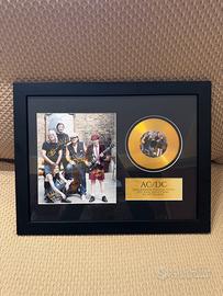 QUADRO ESPOSITORE DISCO ORO CON AUTOGRAFI AC/DC