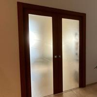 Doppia porta a scrigno in legno e vetro Garofoli