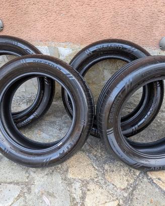 4x Pneumatici Estivi di serie 215/55 R17