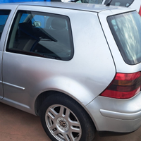 Volkswagen Golf IV 1.6 105cv