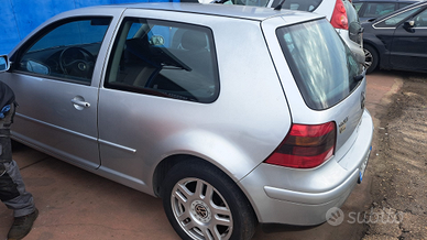 Volkswagen Golf IV 1.6 105cv