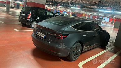 TESLA Model 3 LR AWD AB