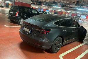 TESLA Model 3 LR AWD AB