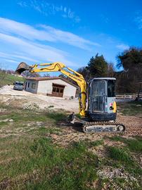 Escavatore New Holland Kobelco 30 quintali