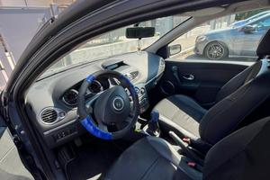 Renault clio versione le iene
