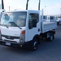 Nissan Cabstar anno 2009 ribaltabile trilaterale
